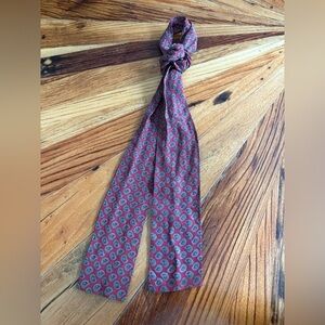 Baar & Beards Elegant Paisley Patterned Silk Scarf